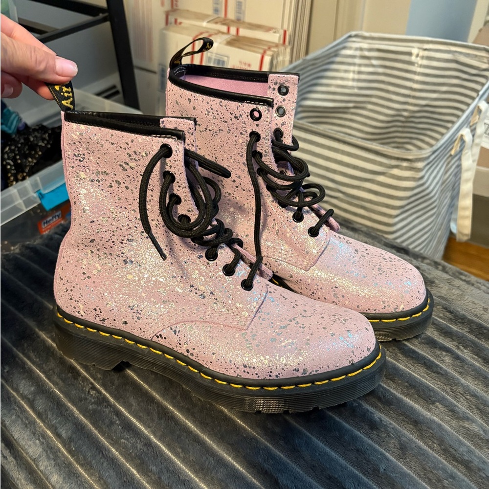 Dr Martens Pink Glitter Boots Like New 1460 Metallic Splatter Suede Lace Up Sz 7